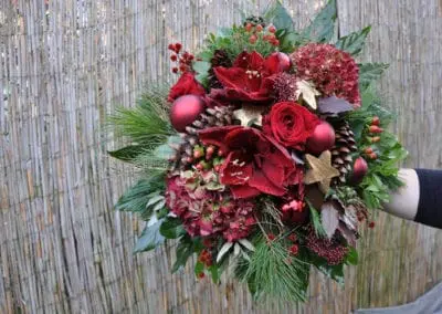 Blumenstrauß dunkelrot 13