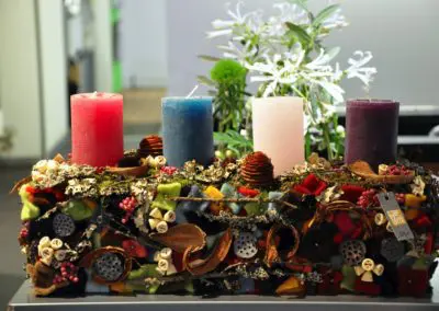 Bunter Advents Kranz Verschiedene Kerzen